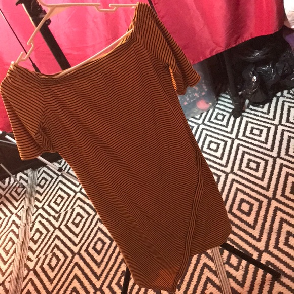 A yellow and black mini dress , never worn - Picture 2 of 3